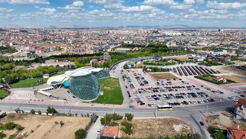 Konya’nın tropikal iklimli bahçesinin ziyaretçi sayısı belli oldu 22